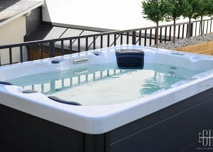 Villa Michelet - Jacuzzi - Sauna - Hyper Center *