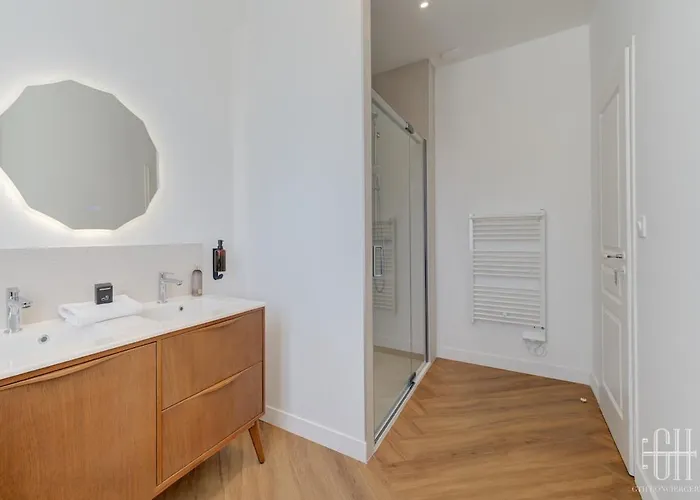 Michelet - Jacuzzi - Sauna - Hyper Center *